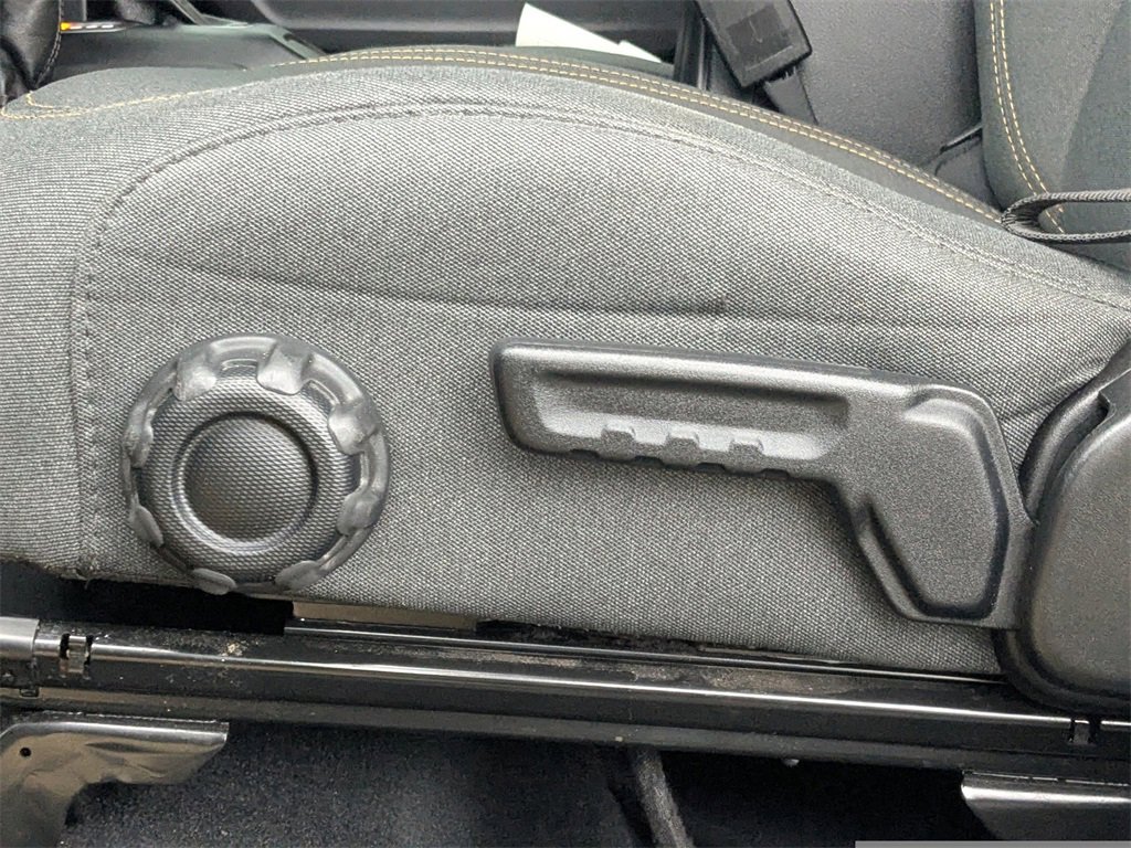 Used 2024 Jeep Gladiator Sport image 18