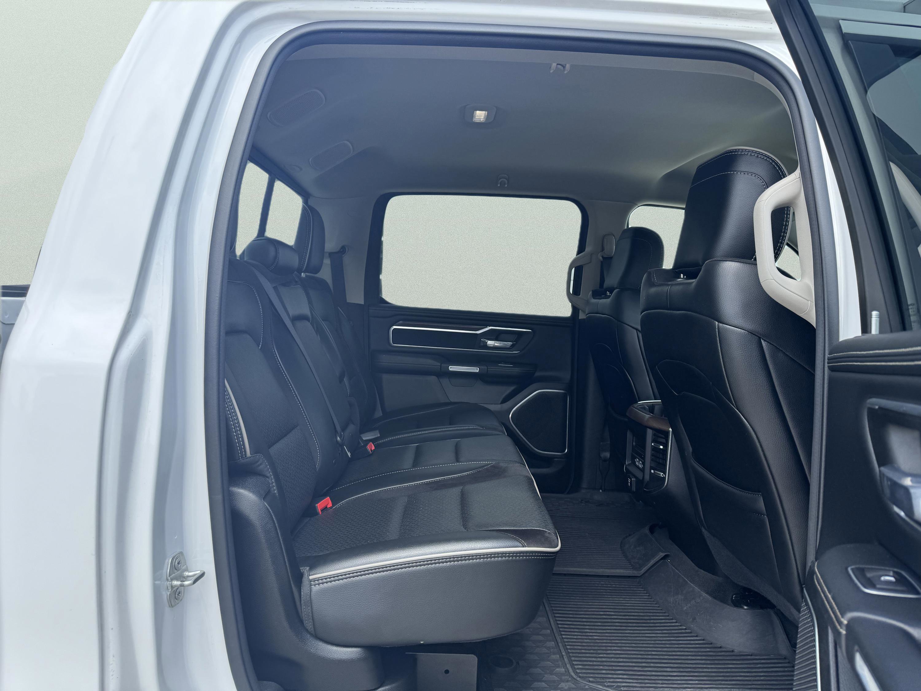 Certified 2022 RAM 1500 Laramie AWD/4WD image 11