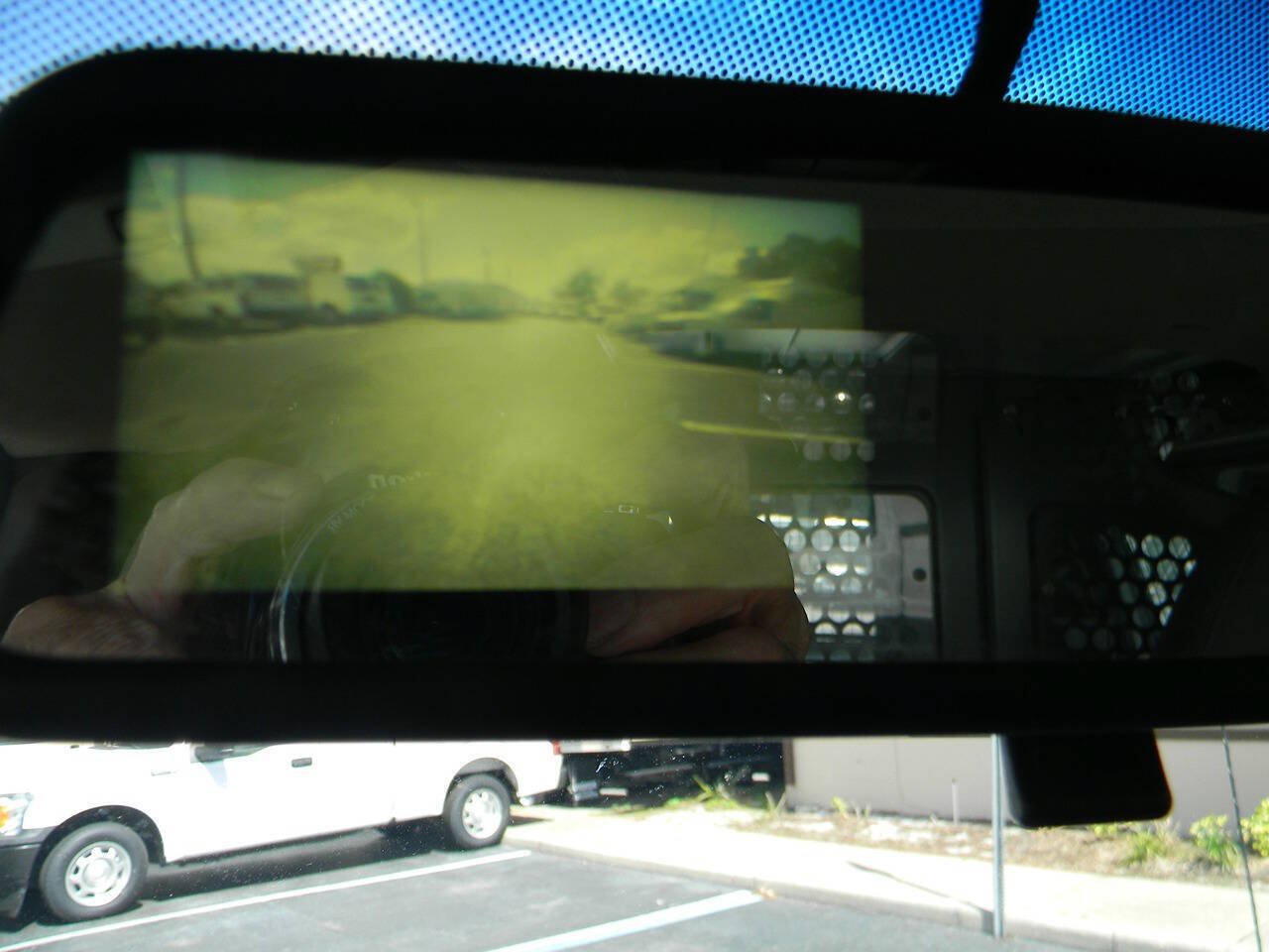 Used 2015 Chevrolet Express 2500 RWD image 19