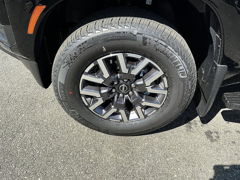 New 2026 Nissan Frontier SV image 7