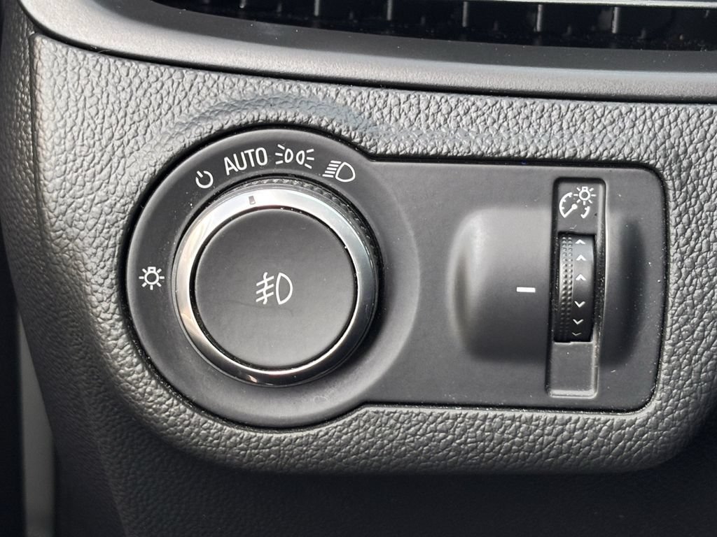 Used 2017 Buick Envision Essence w/ LPO, Hit The Road Package FWD image 20