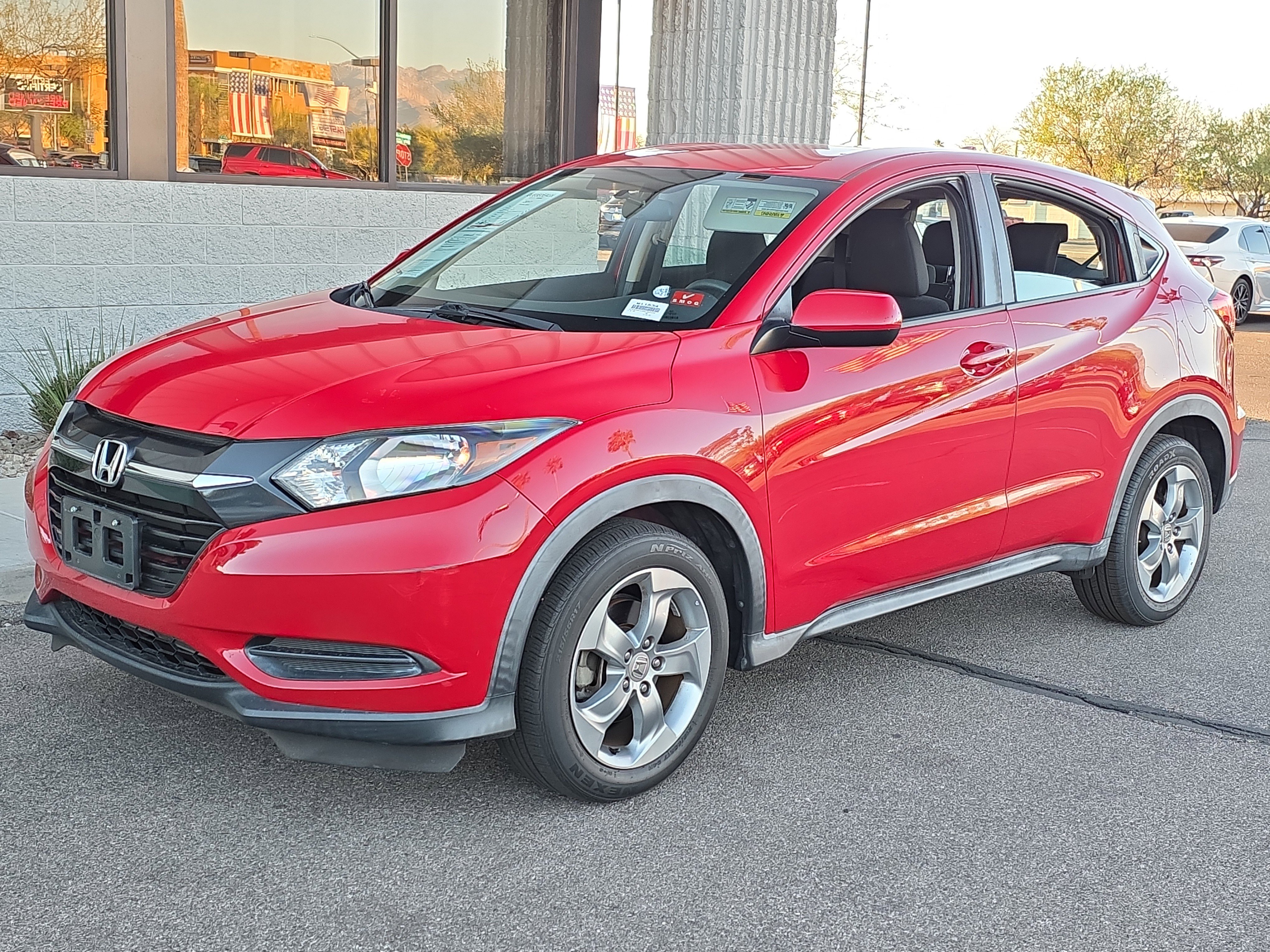 Used 2017 Honda HR-V LX image 3