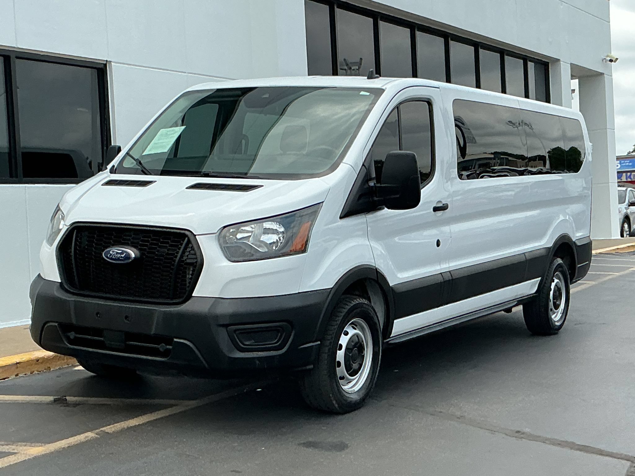 Used 2021 Ford Transit 350 XL RWD image 4