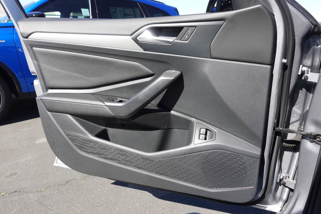 Used 2023 Volkswagen Jetta Sport image 22