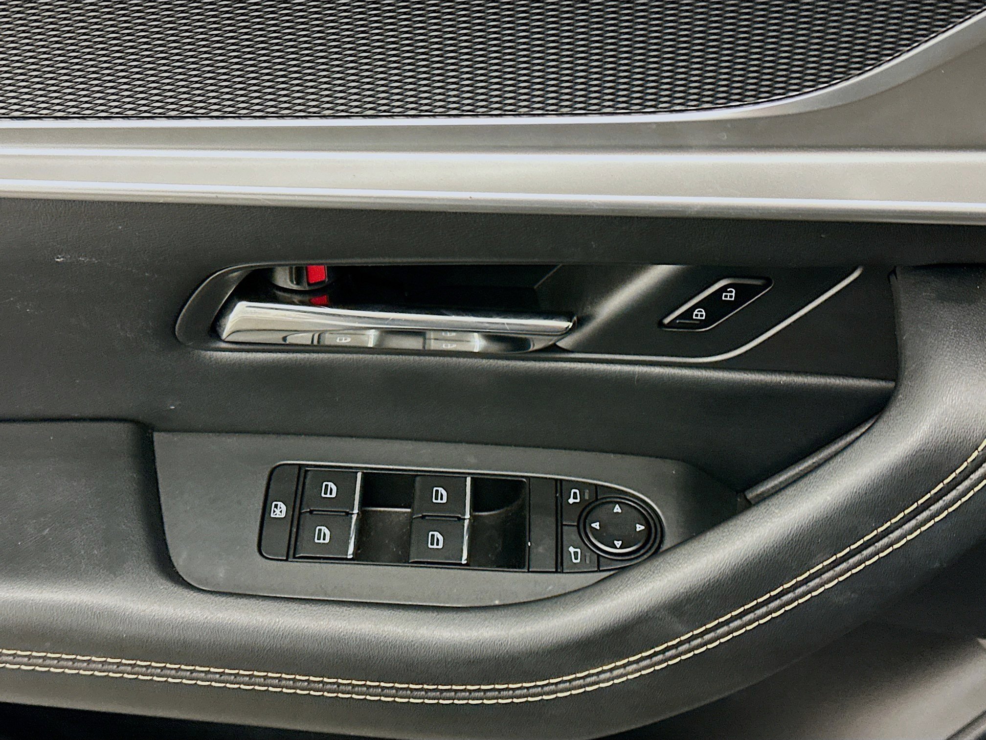 Used 2024 MAZDA CX-90 Plug-In Hybrid w/ Preferred image 15