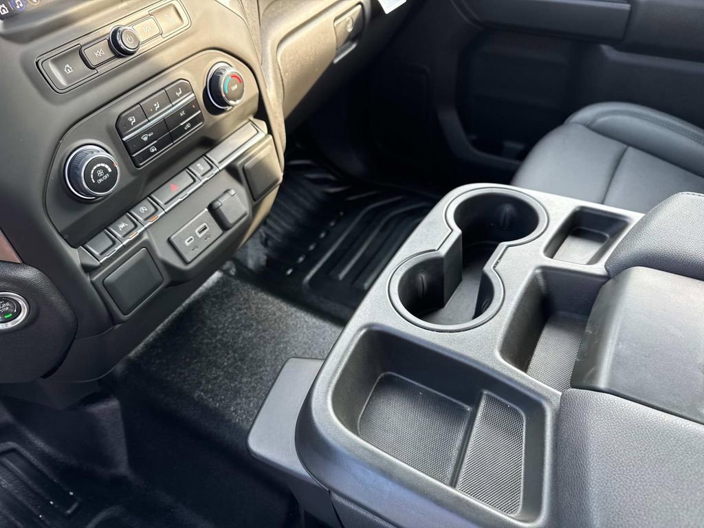 Used 2024 Chevrolet Silverado 1500 W/T image 25