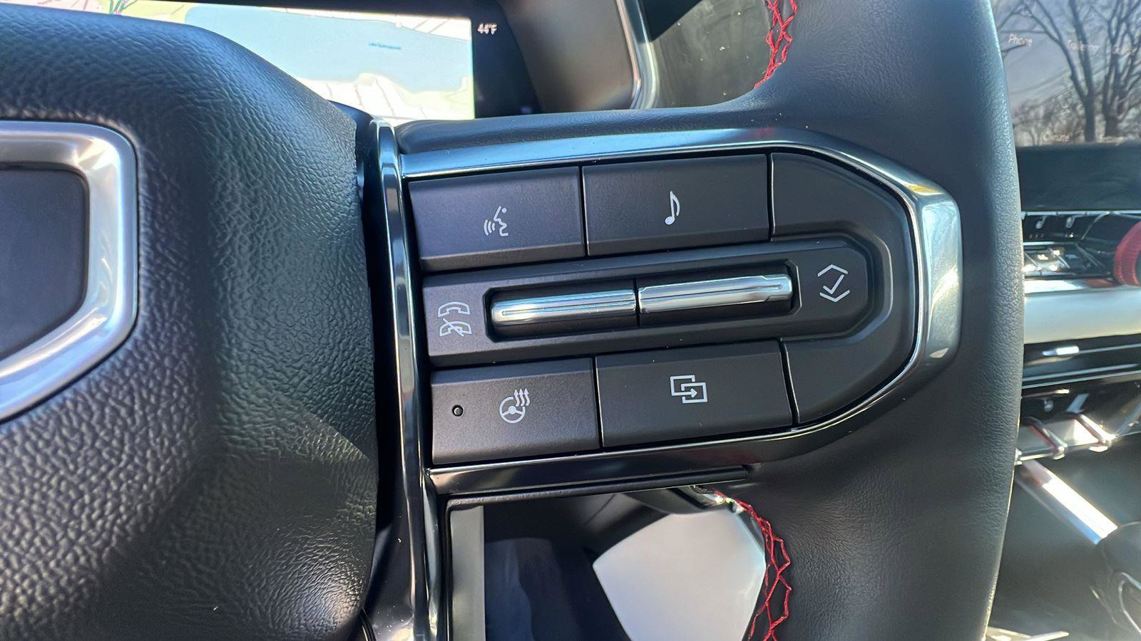 Used 2023 GMC Canyon AT4X image 22