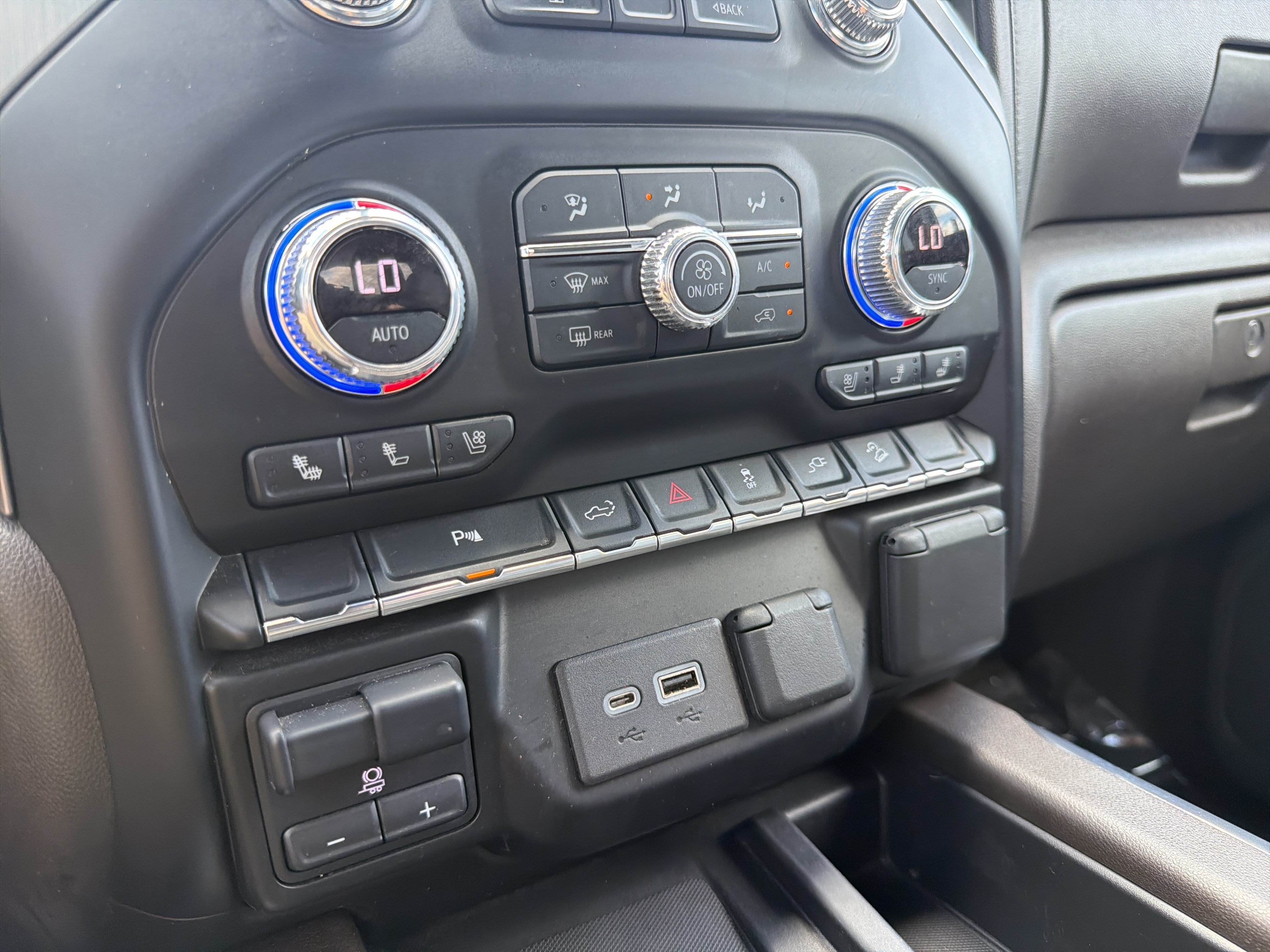 Certified 2021 GMC Sierra 1500 Denali AWD/4WD image 26