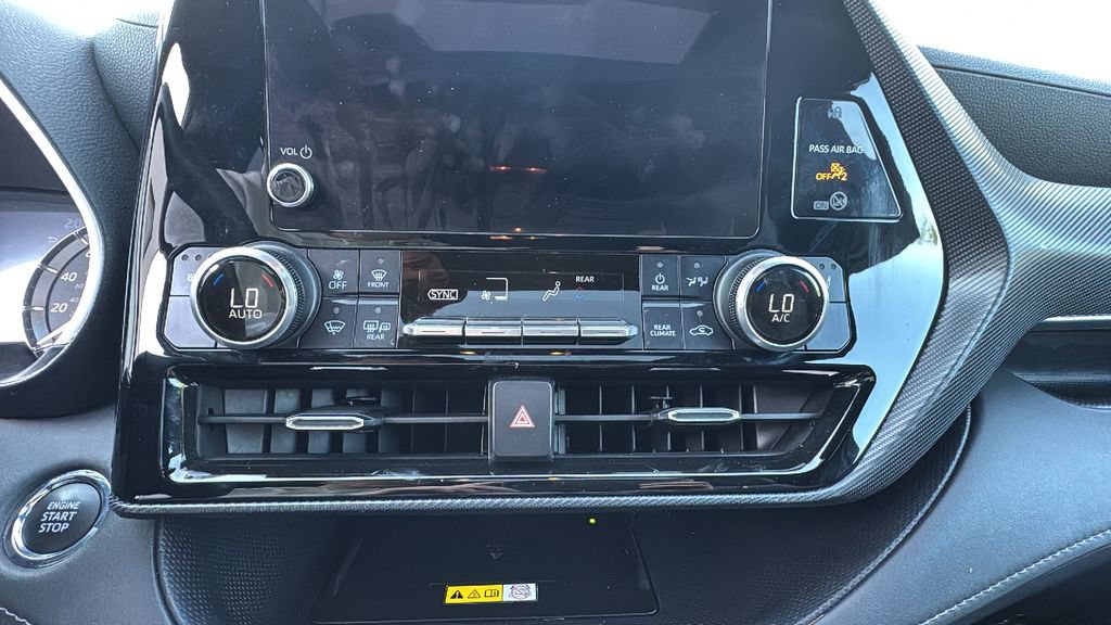 Used 2023 Toyota Highlander XSE AWD/4WD image 23