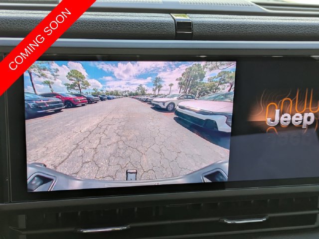 Certified 2024 Jeep Gladiator Sport AWD/4WD image 22