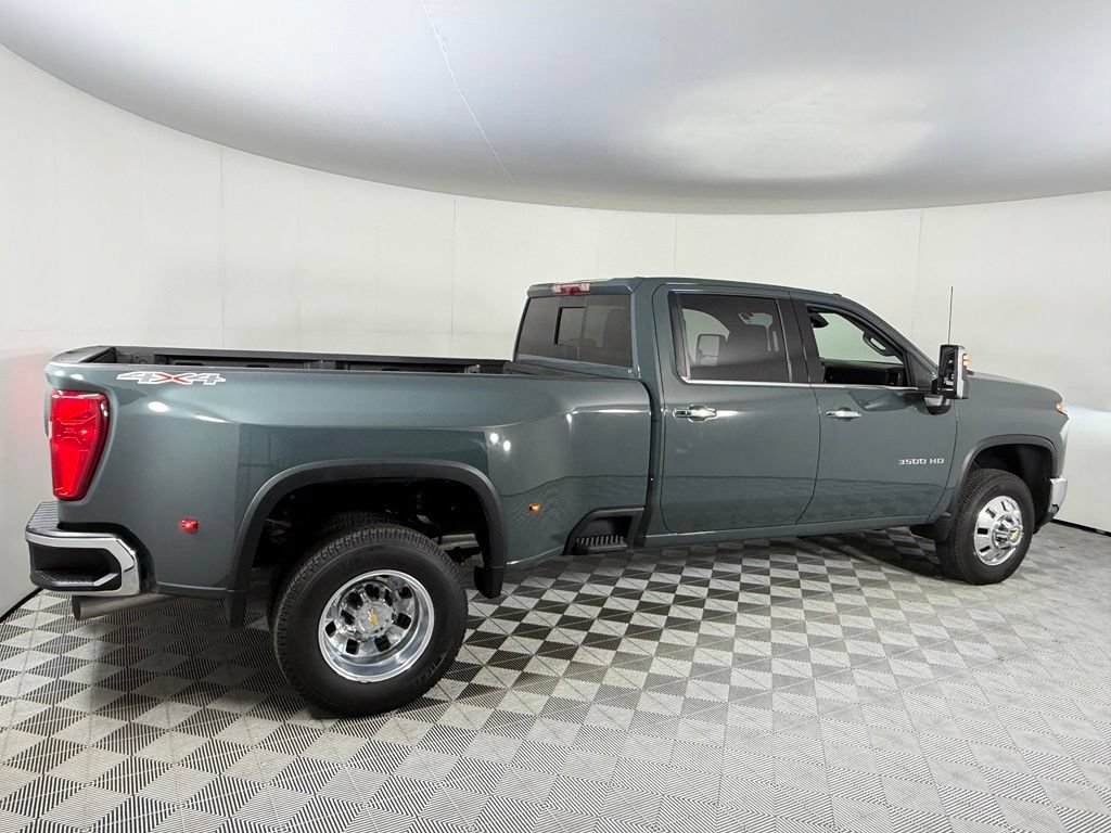 Used 2026 Chevrolet Silverado 3500 LTZ w/ LTZ Plus Package AWD/4WD image 9