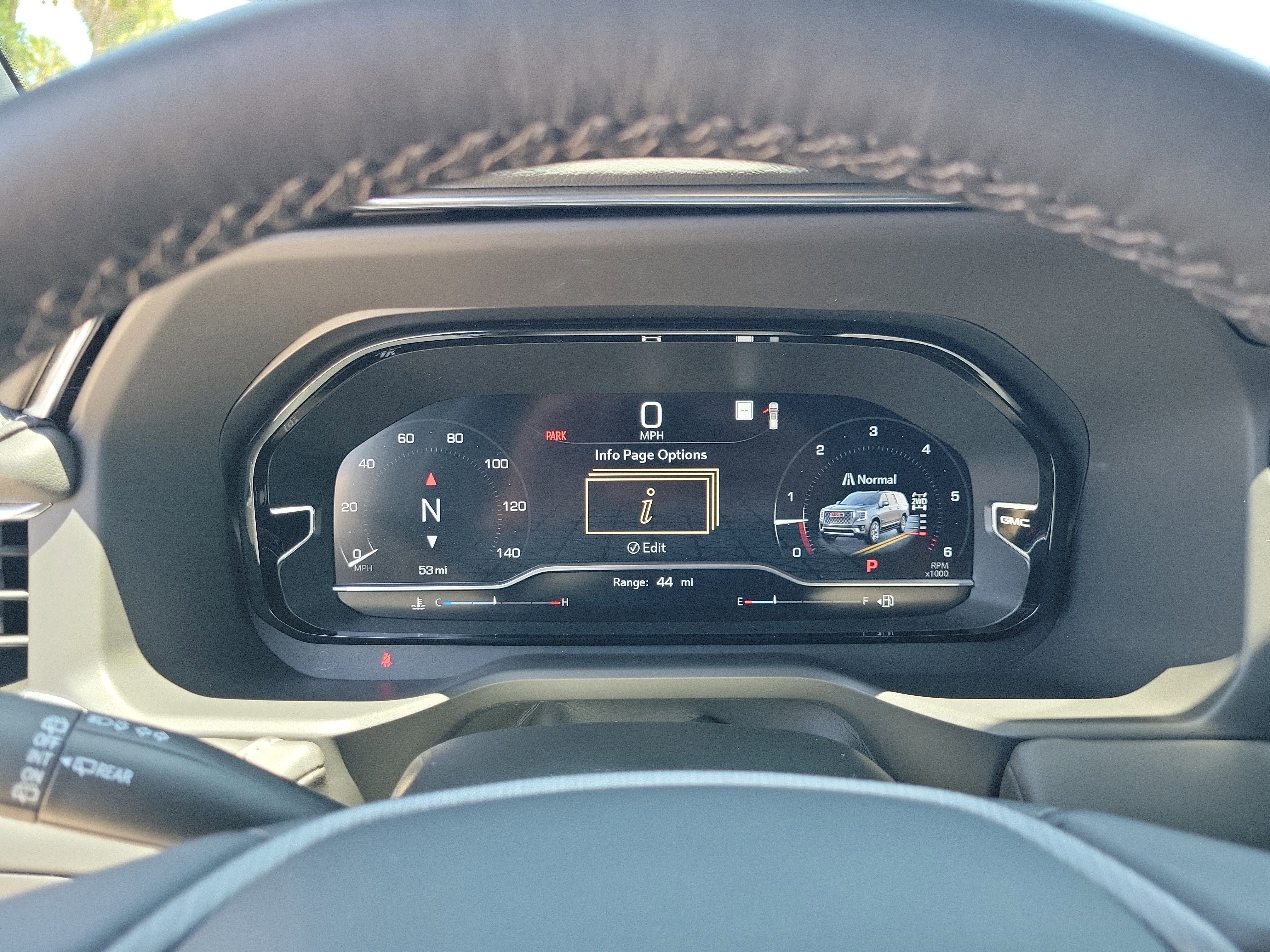 Used 2023 GMC Yukon Denali Ultimate AWD/4WD image 35