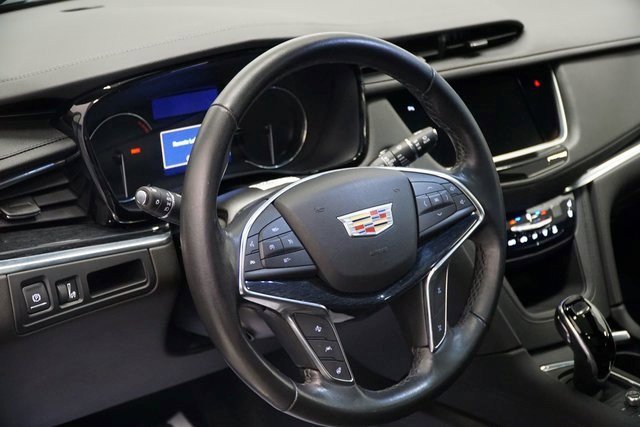 Certified 2022 Cadillac XT5 Premium Luxury image 10