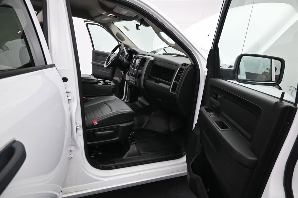 Used 2022 RAM 1500 Tradesman w/ Chrome Appearance Group AWD/4WD image 12