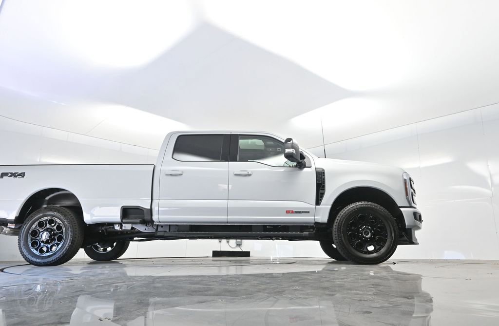 Used 2026 Ford F350 Lariat w/ Black Appearance Package image 54
