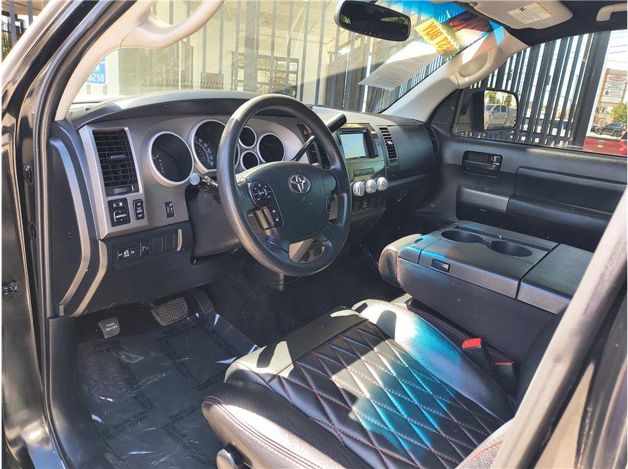 Used 2013 Toyota Tundra 2WD CrewMax w/ Tow Pkg image 6