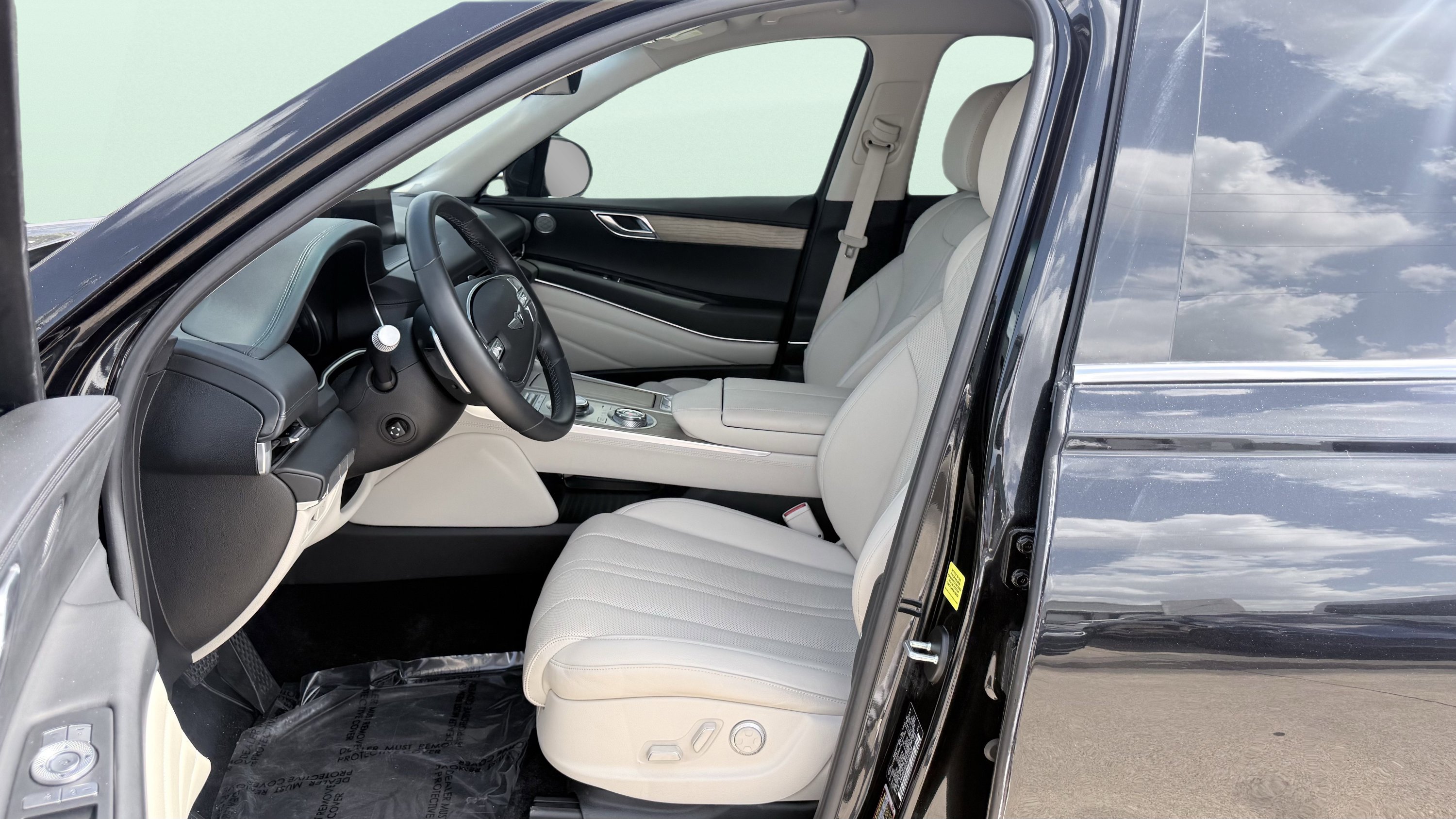 Used 2024 Genesis GV80 2.5T AWD/4WD image 24