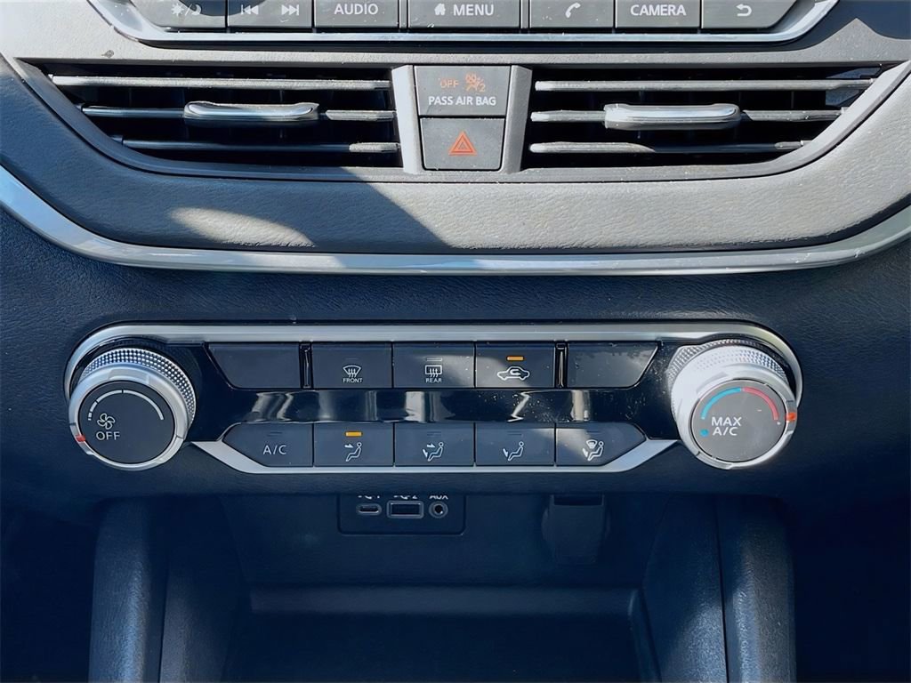 Used 2025 Nissan Altima 2.5 S image 17