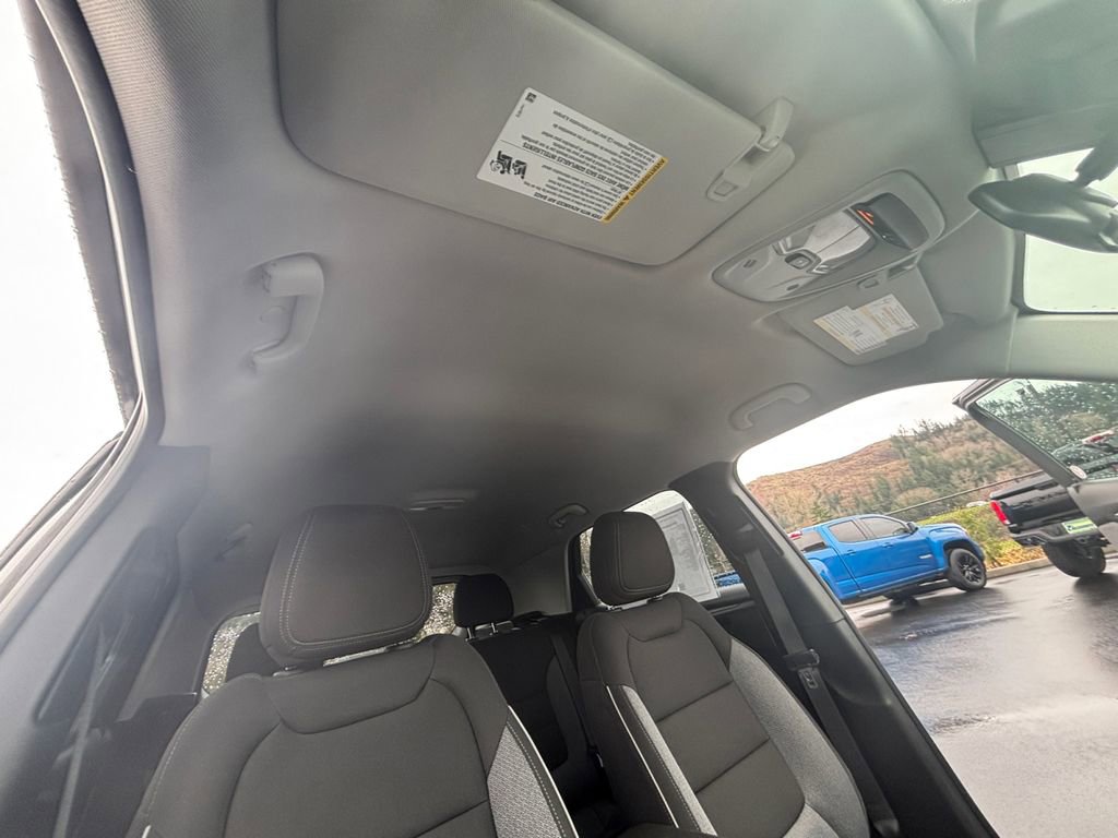 Used 2025 Chevrolet TrailBlazer LT image 28