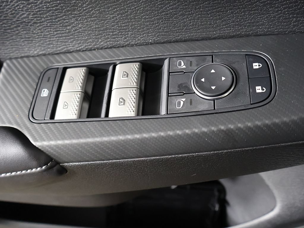 New 2026 Mitsubishi Outlander LE AWD/4WD image 35