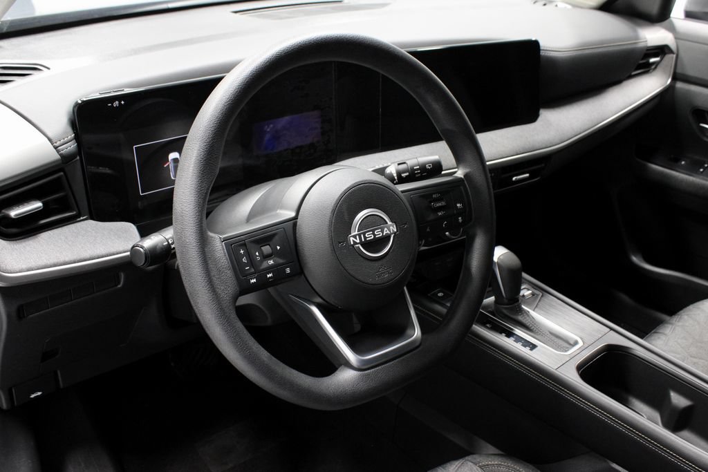 Certified 2025 Nissan Kicks SV AWD/4WD image 24