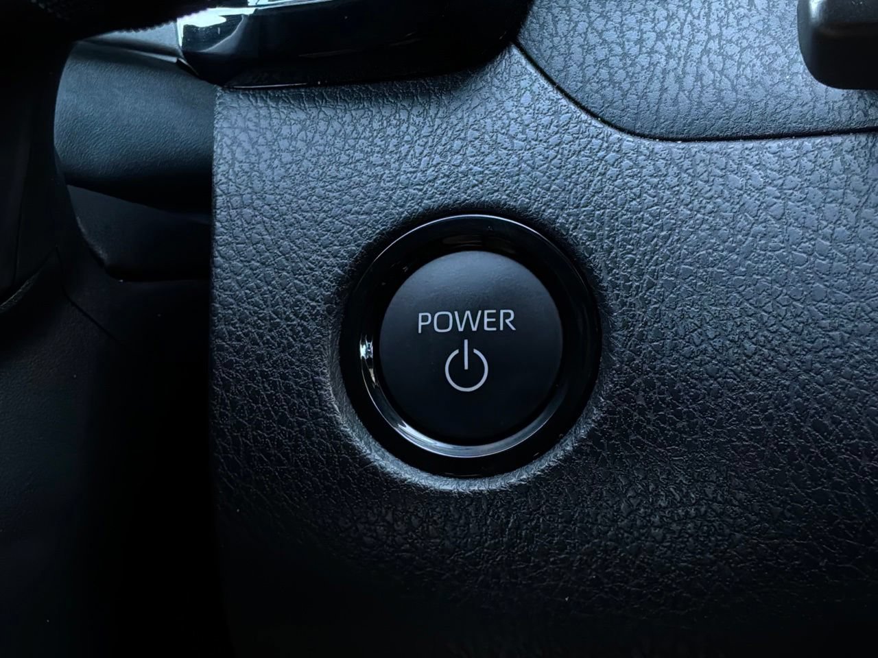 Used 2026 Toyota Camry SE FWD image 30