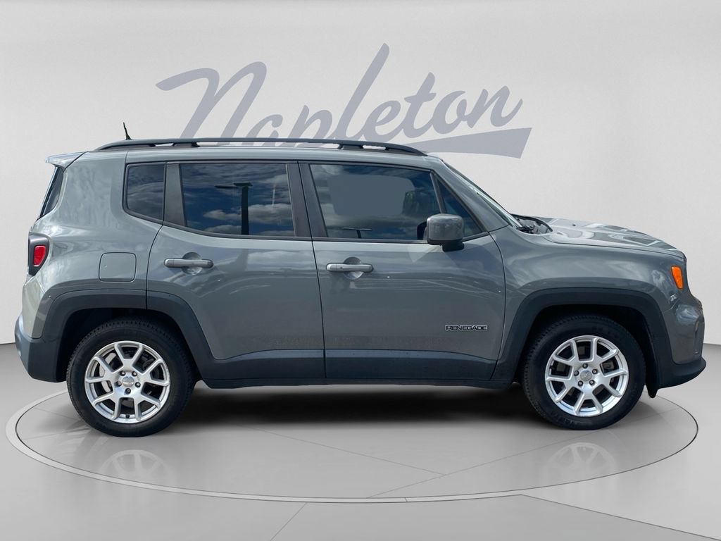 Used 2021 Jeep Renegade Latitude FWD image 9