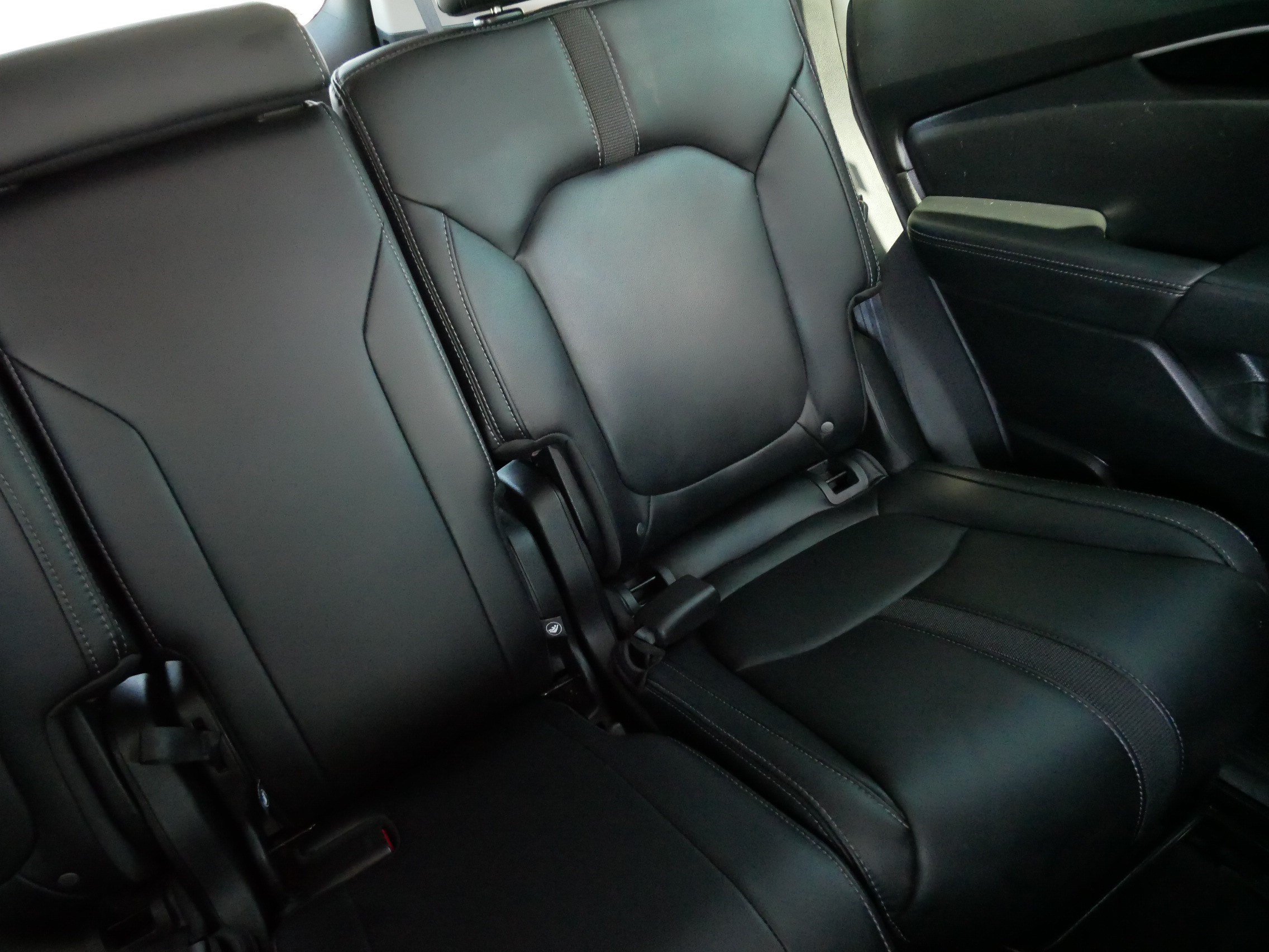Used 2025 Honda Pilot EX-L image 14