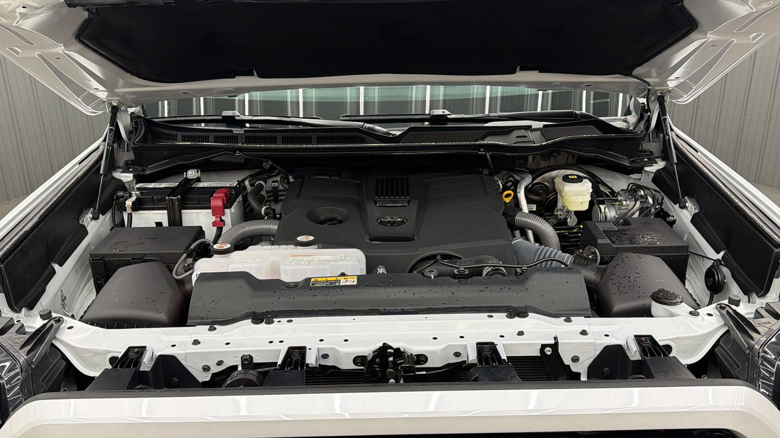 Used 2025 Toyota Tundra Limited w/ TRD Off-Road Package image 19