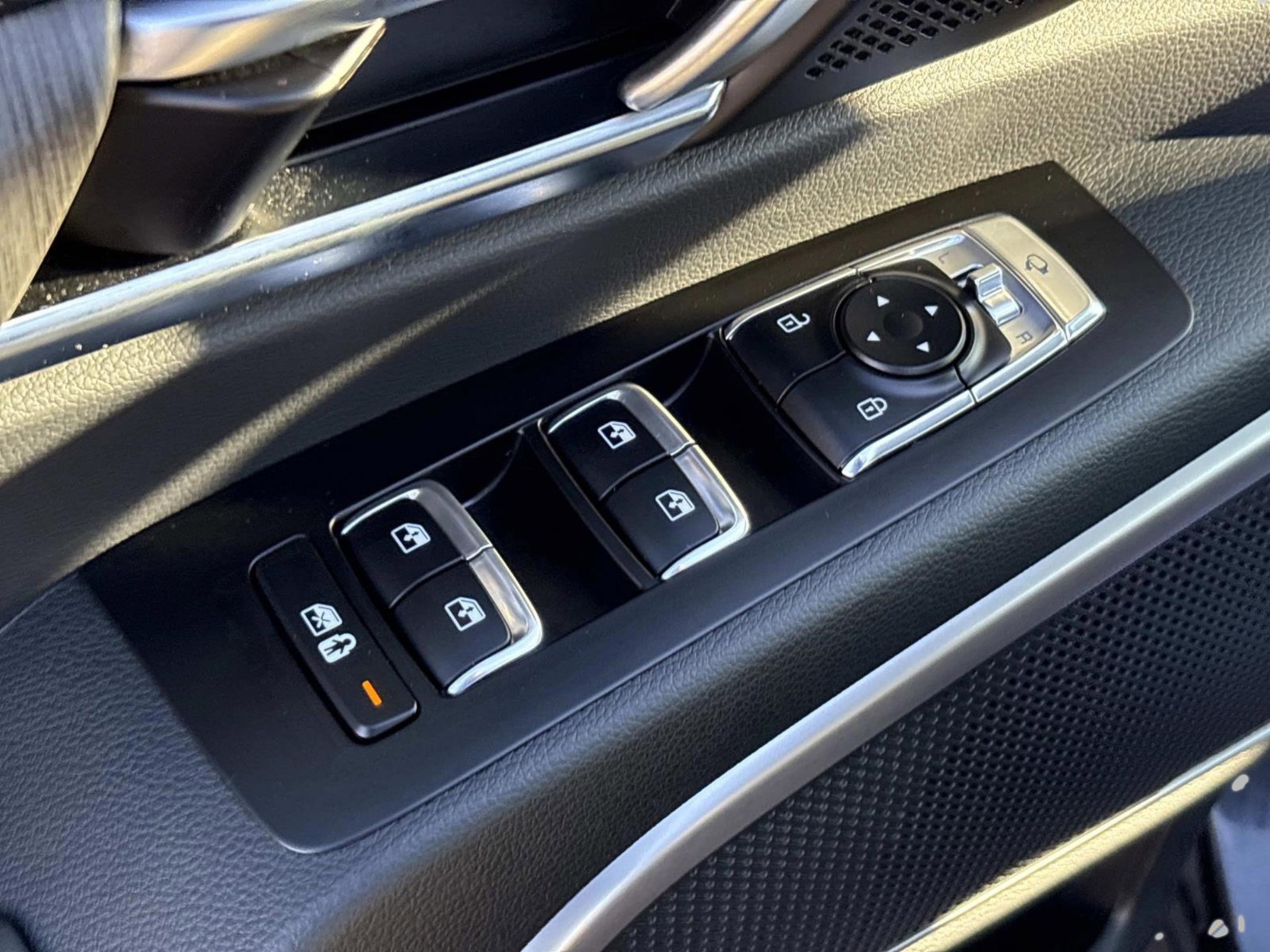 Used 2025 Kia Telluride EX image 35