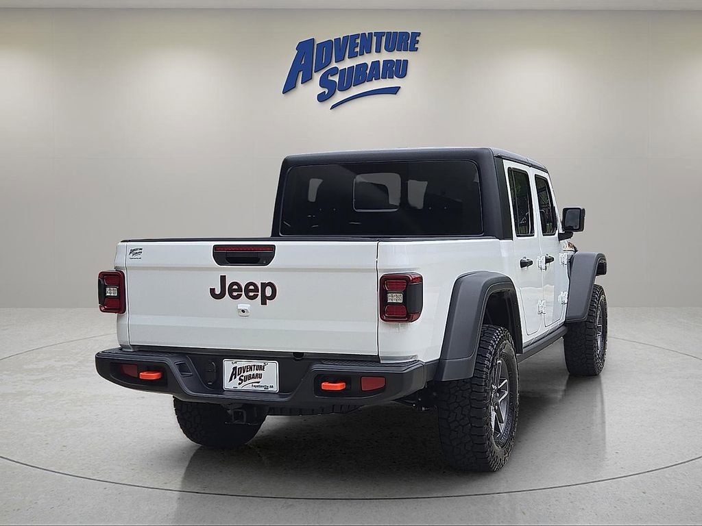 Used 2025 Jeep Gladiator Mojave w/ Convenience Group AWD/4WD image 6