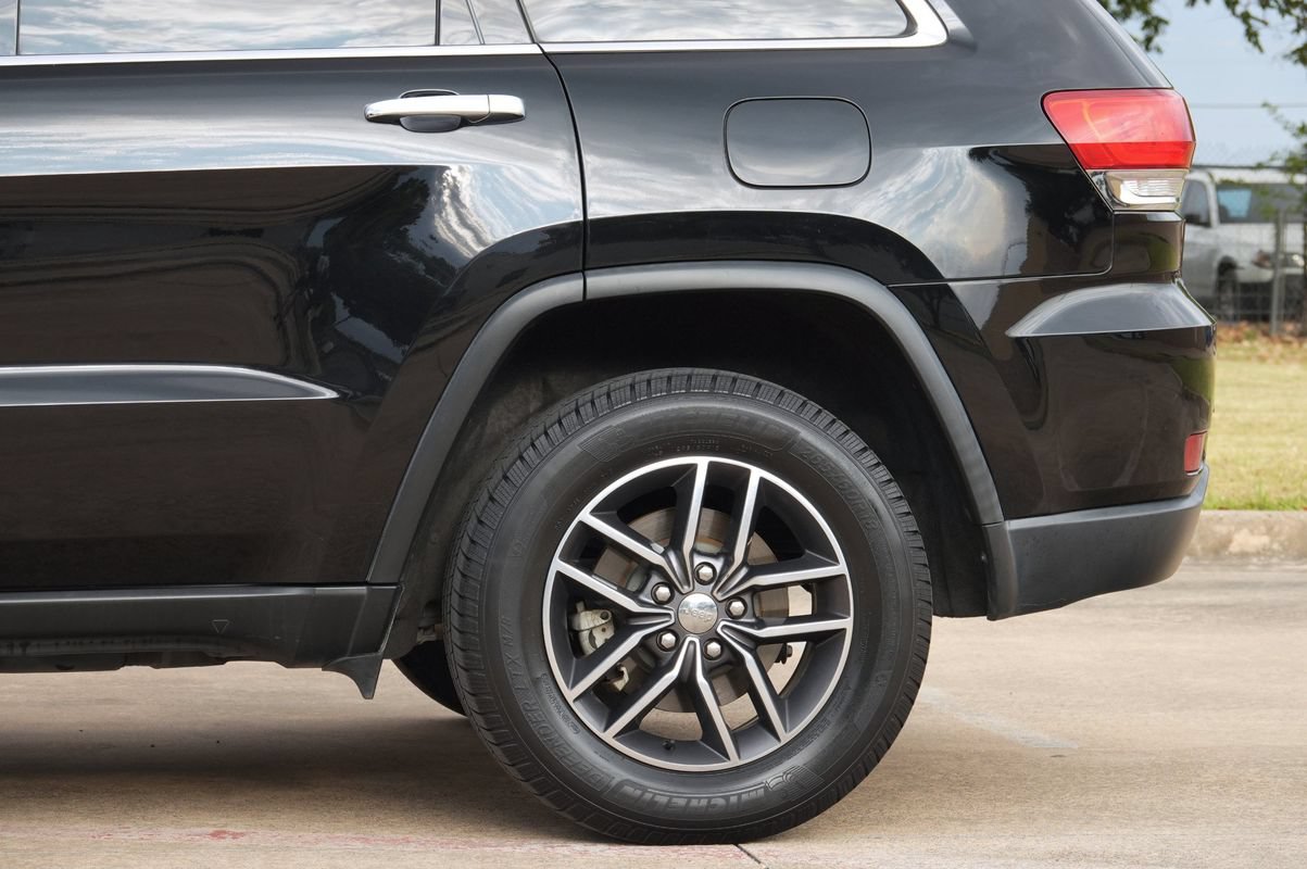 Used 2017 Jeep Grand Cherokee Limited RWD image 24