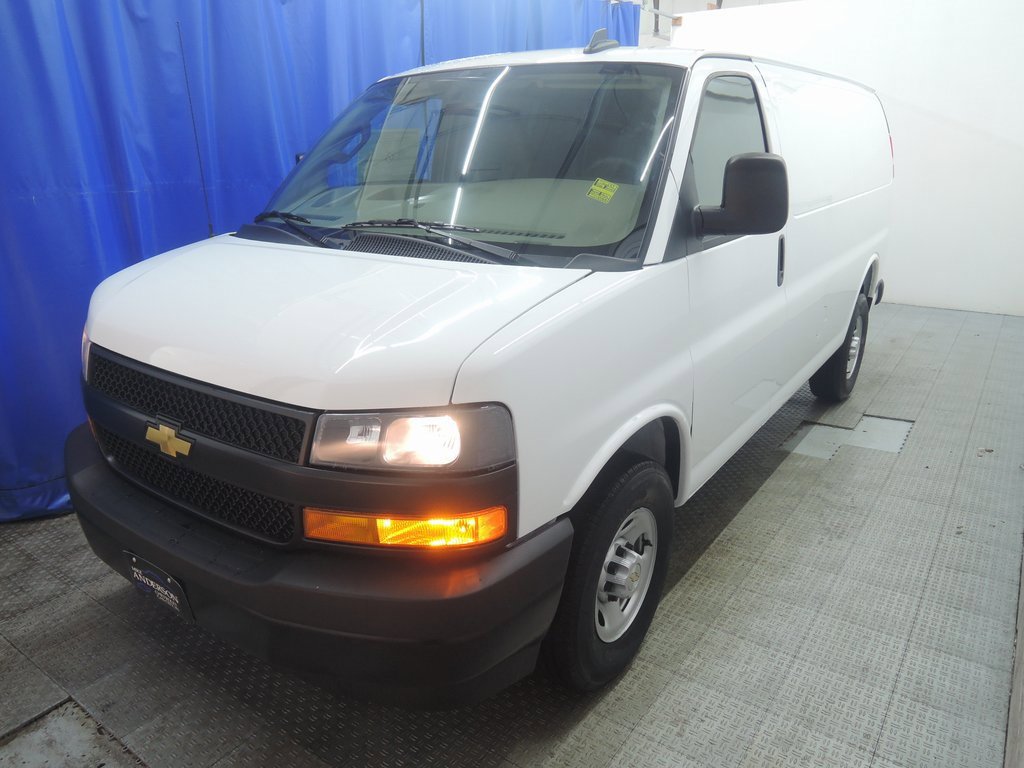 New 2026 Chevrolet Express 2500 w/ Driver Convenience Package image 3