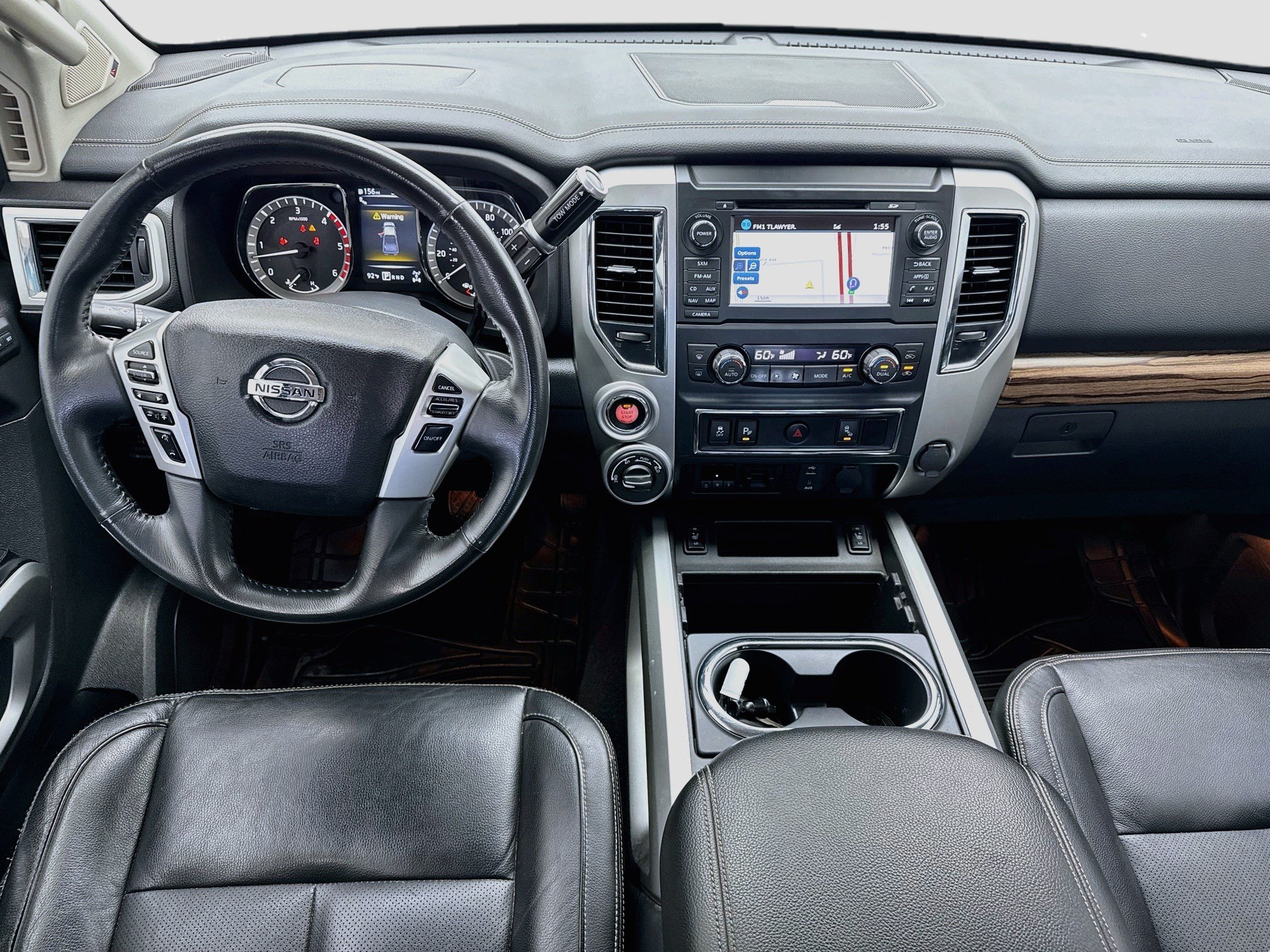 Used 2016 Nissan Titan SL AWD/4WD image 14
