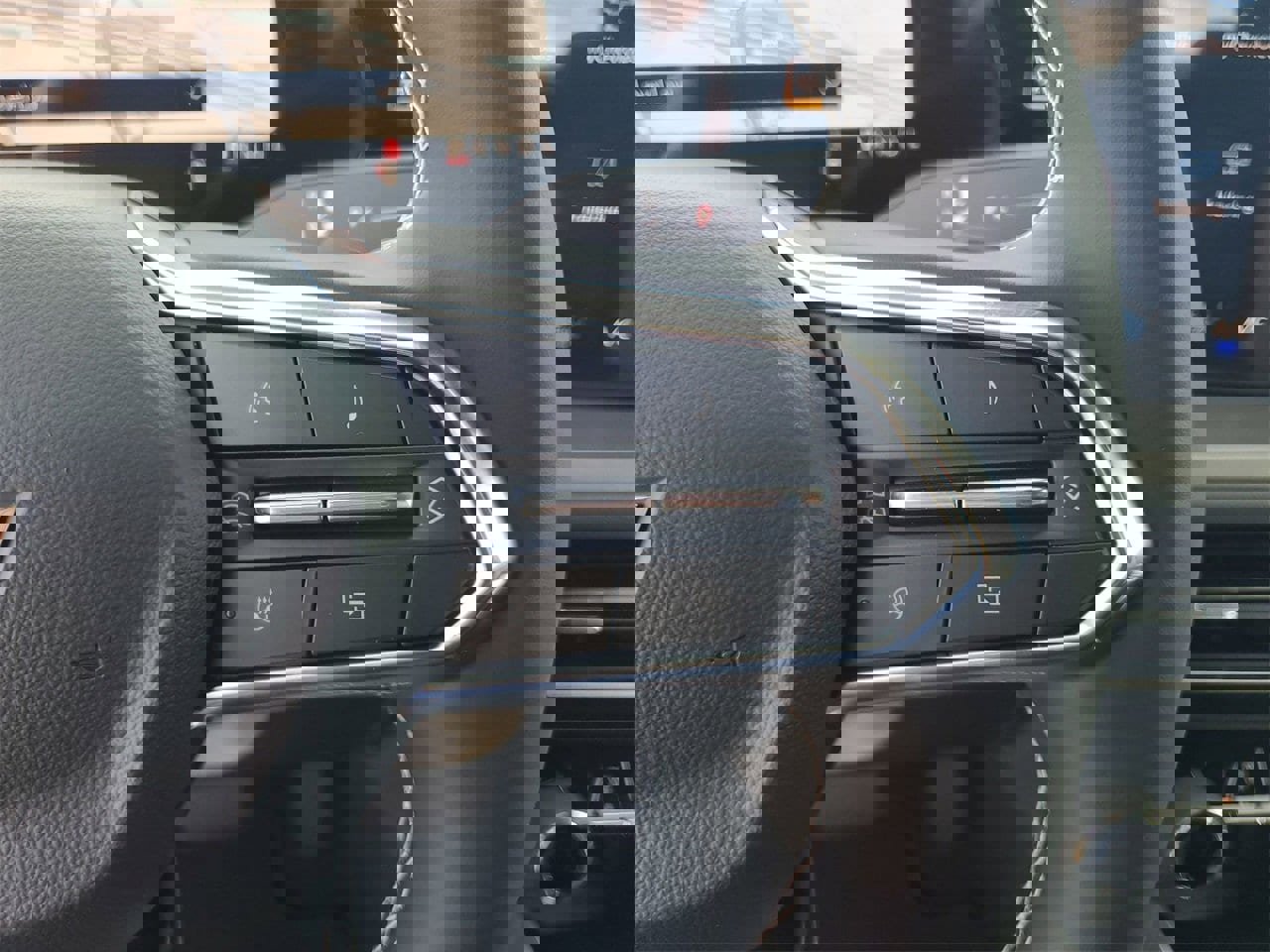 New 2026 Chevrolet Traverse LT image 23