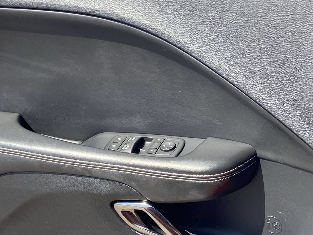 Used 2016 Dodge Challenger SRT Hellcat RWD image 19