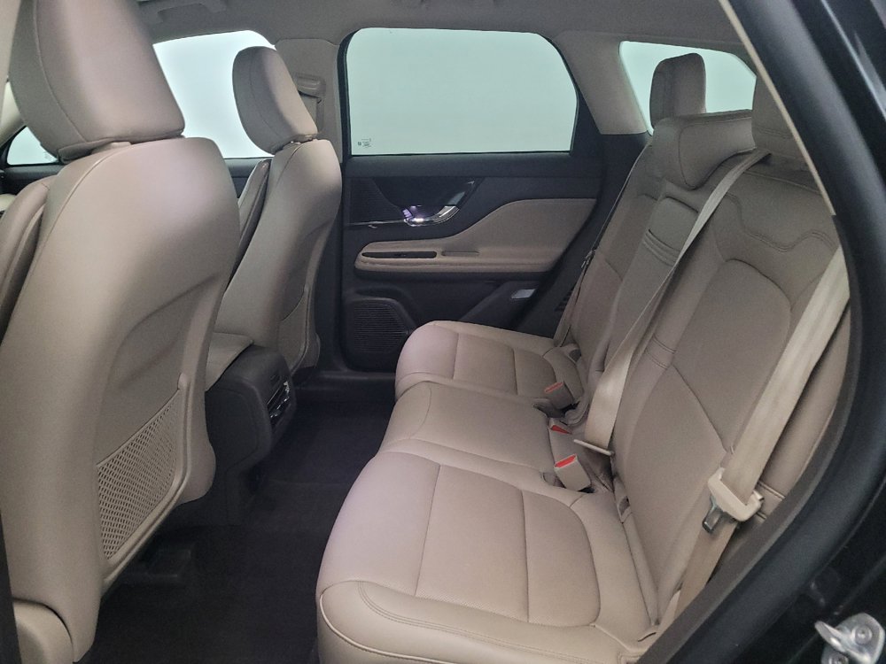 Used 2022 Lincoln Corsair AWD w/ Premium Package image 18