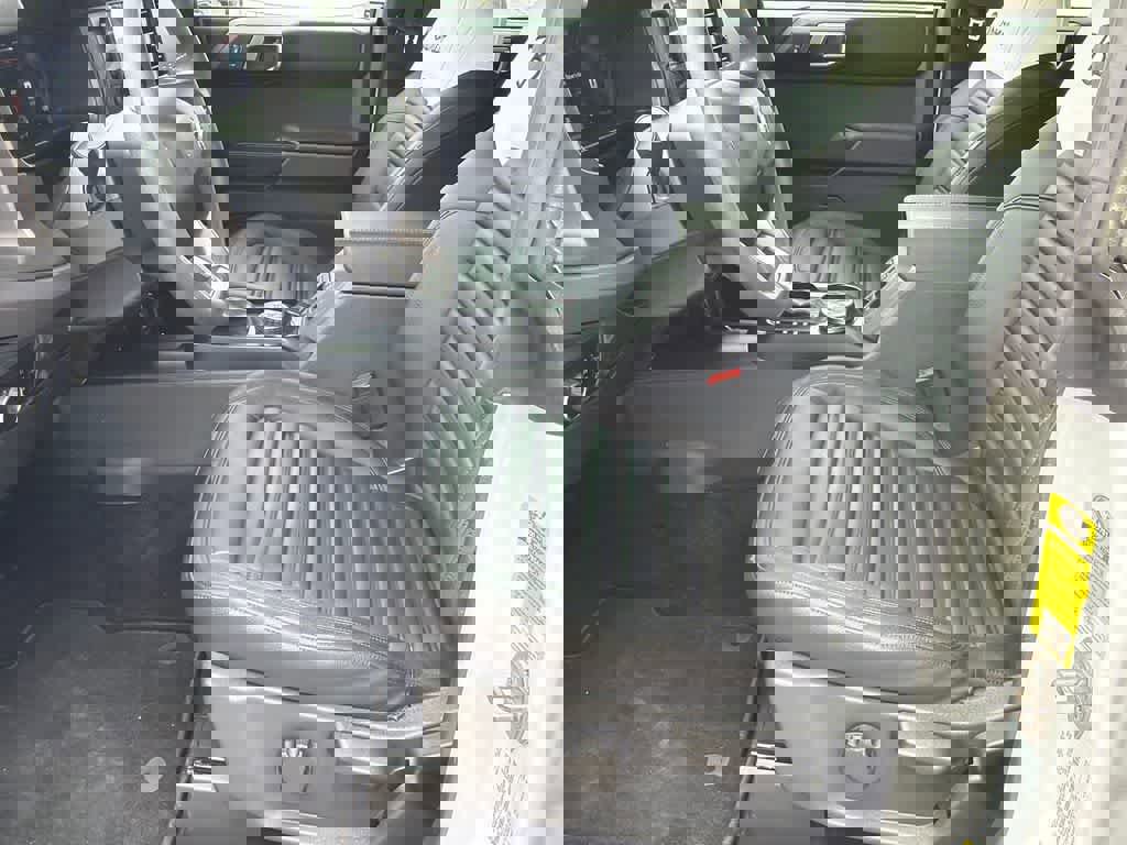 Used 2025 Ford Bronco 4-Door image 10