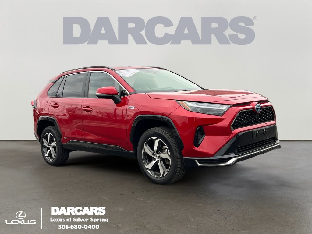 Used 2023 Toyota RAV4 SE image 1