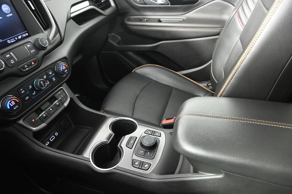 Used 2023 GMC Terrain AT4 w/ Tech Package AWD/4WD image 34