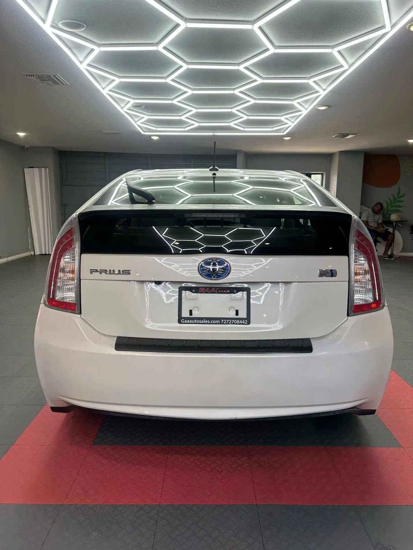 Used 2013 Toyota Prius Three w/ Solar Roof Pkg image 5