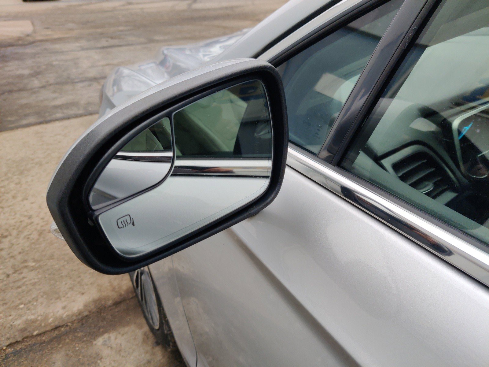 Used 2018 Ford Fusion Titanium image 10