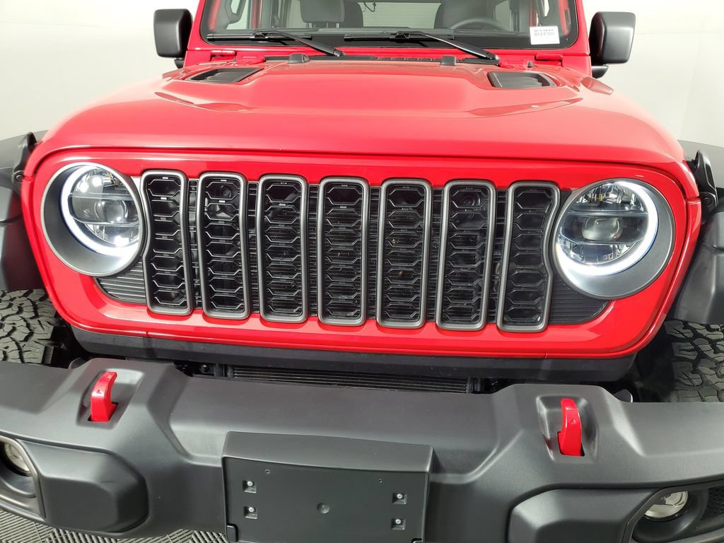 Used 2025 Jeep Wrangler Unlimited Rubicon w/ Convenience Group AWD/4WD image 10