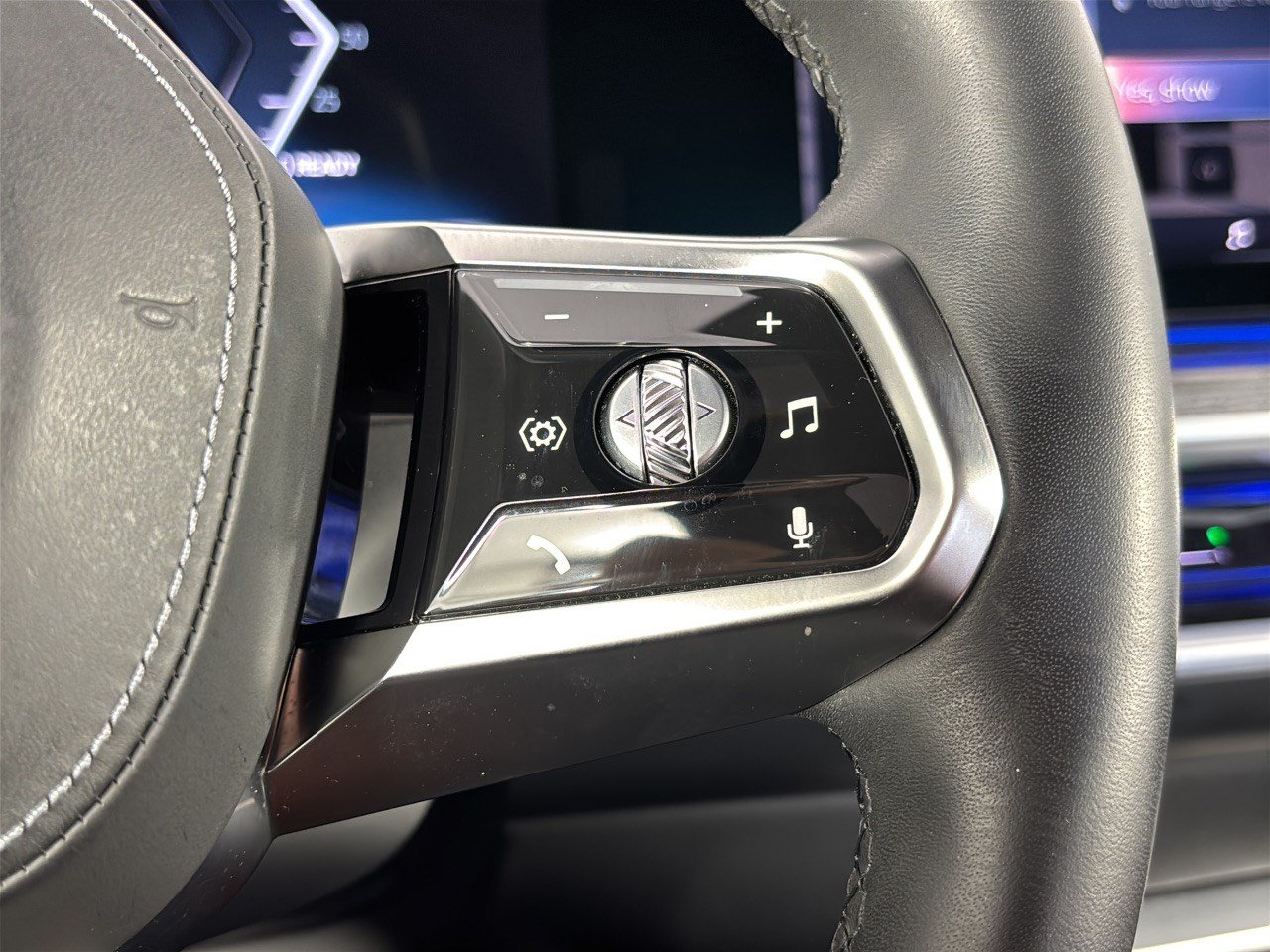 Certified 2023 BMW i7 xDrive60 AWD/4WD image 19