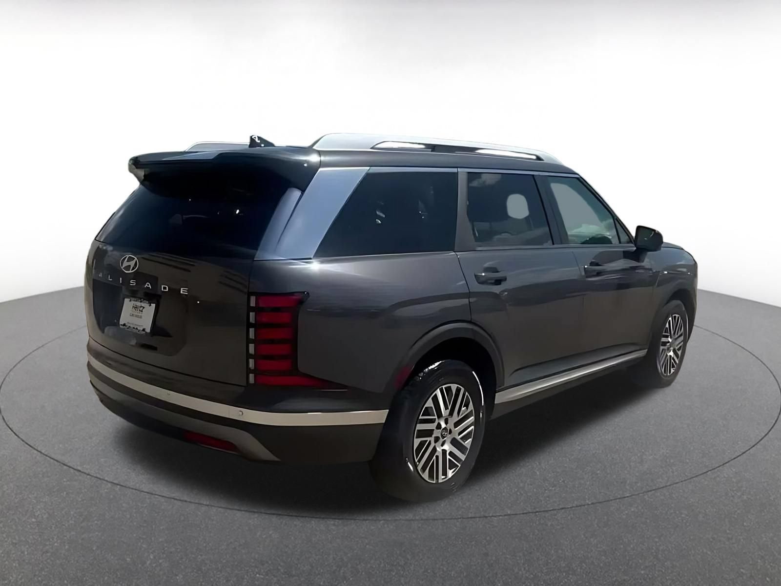 Used 2026 Hyundai Palisade SEL FWD image 15