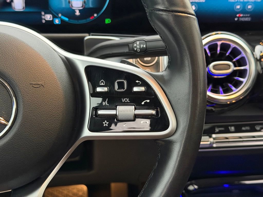 Used 2021 Mercedes-Benz GLB 250 4MATIC image 20