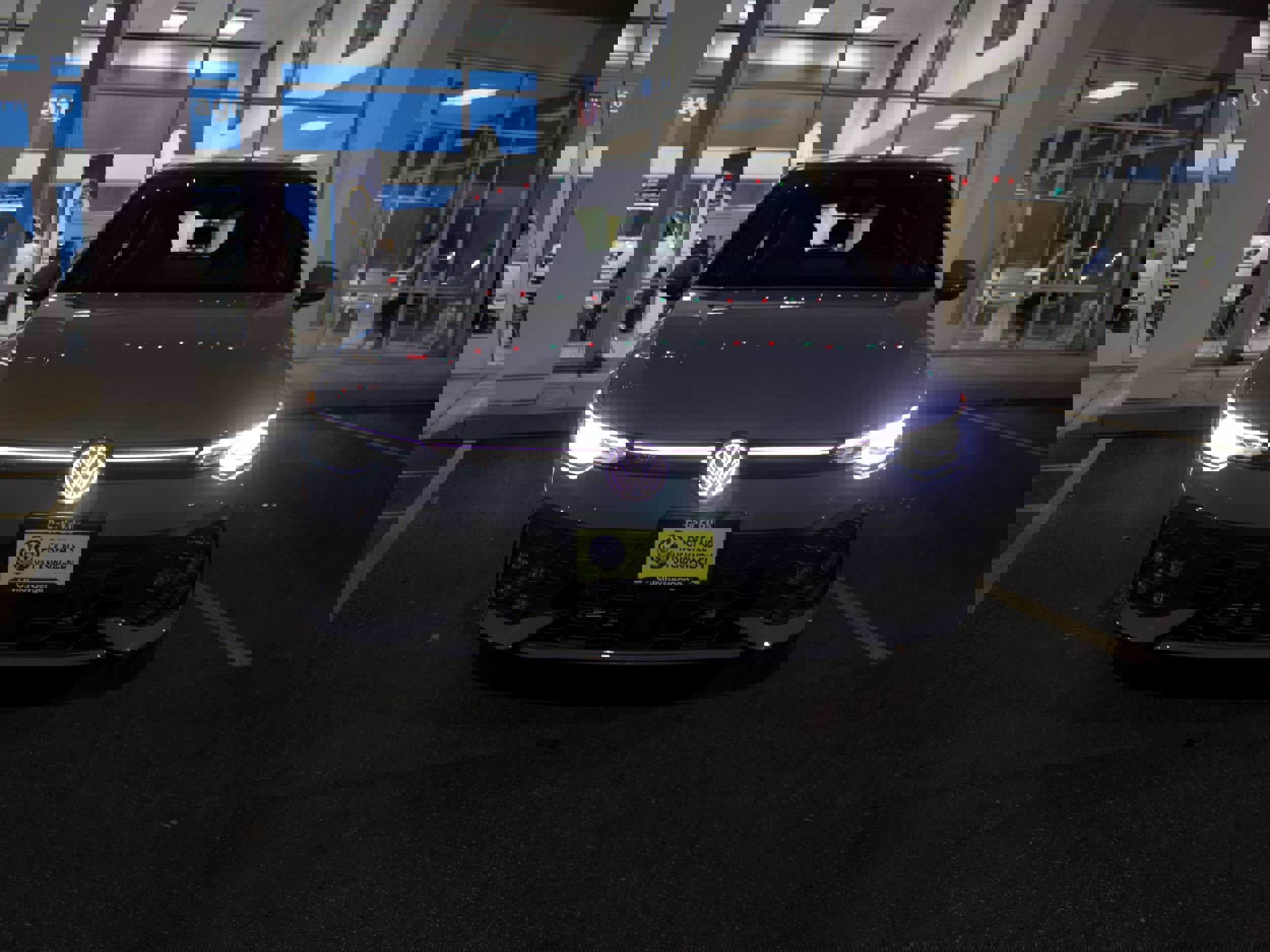 New 2026 Volkswagen GTI SE image 2