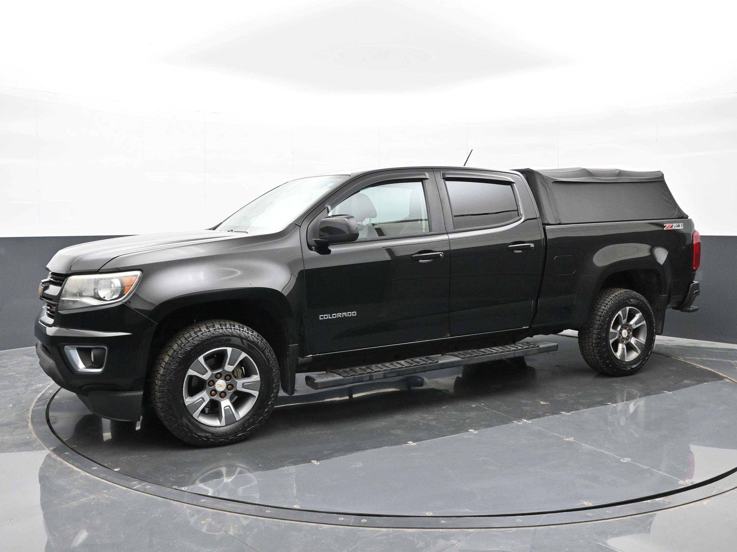 Used 2015 Chevrolet Colorado Z71 AWD/4WD image 4