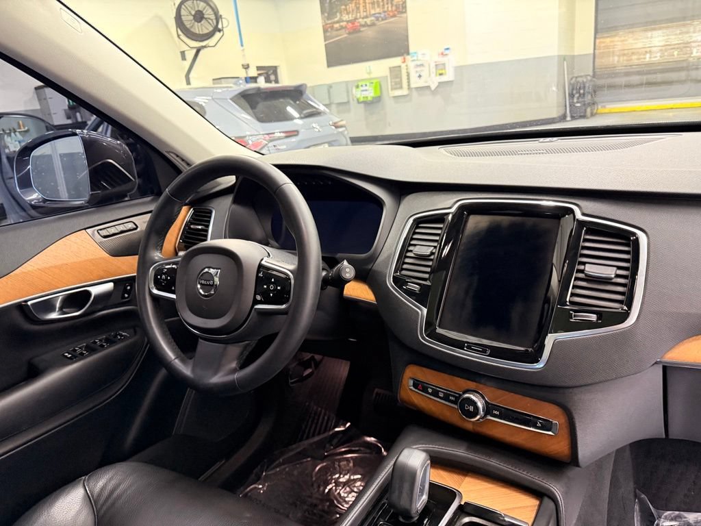 Used 2023 Volvo XC90 B6 Plus w/ Protection Package Premier AWD/4WD image 31