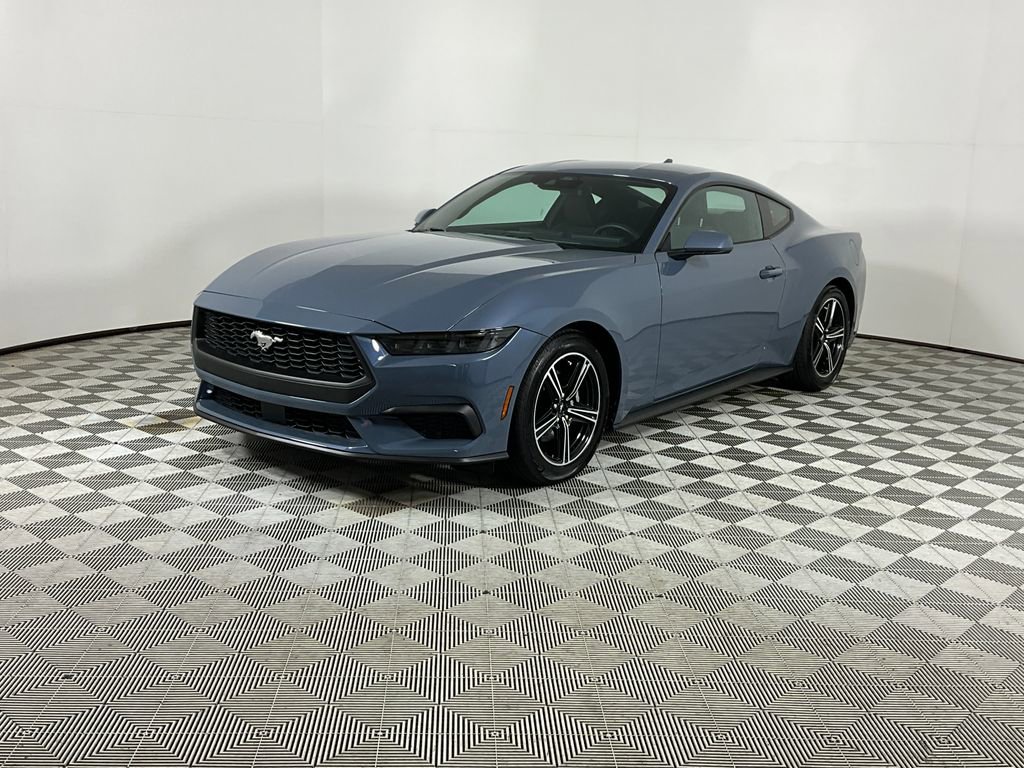 Used 2025 Ford Mustang Coupe image 1
